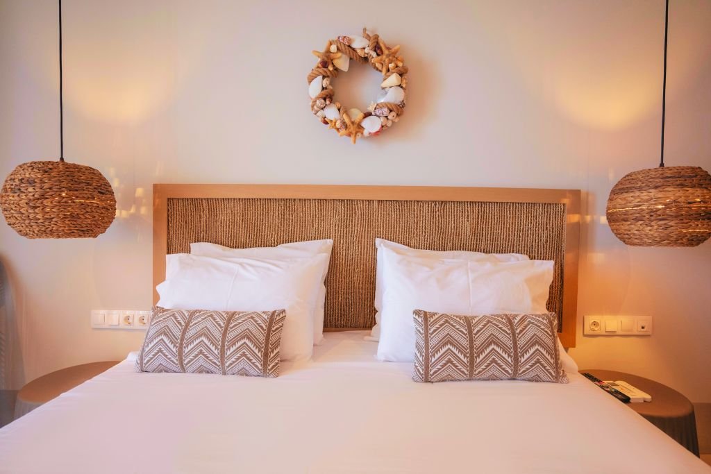 <h2>DOUBLE - BED LUXURY SUITE WITH PRIVATE PLUNGE POOL</h2>